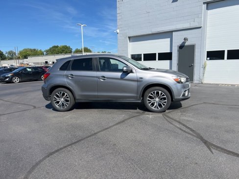 Used 2018 Mitsubishi Outlander Sport SE image 4