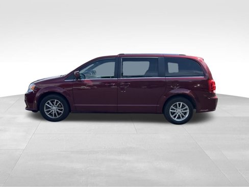 Used 2019 Dodge Grand Caravan SXT image 4