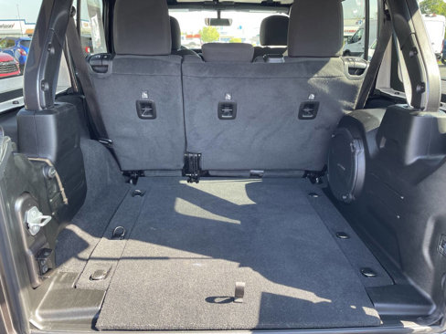 Used 2022 Jeep Wrangler Unlimited Sport image 5