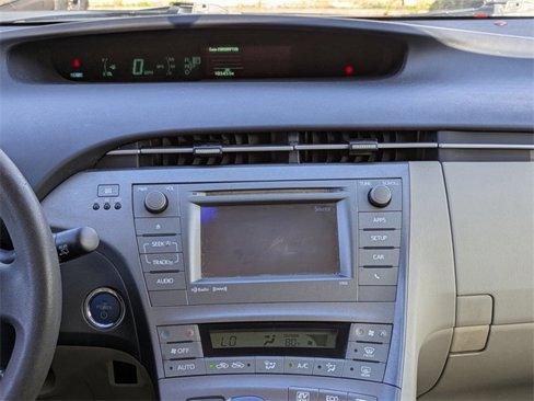 Used 2015 Toyota Prius Four image 16