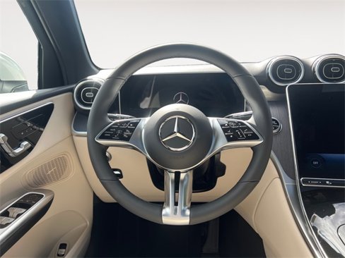 New 2025 Mercedes-Benz GLC 300 4MATIC image 12