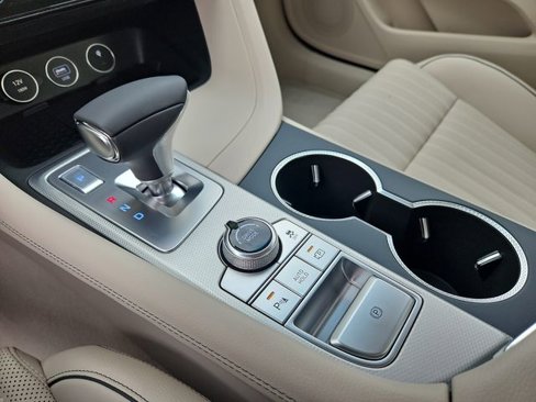 New 2026 Genesis G70 2.5T Prestige image 9