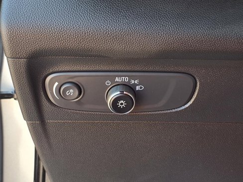 Used 2023 Buick Envision Preferred image 17
