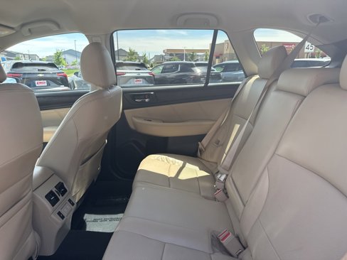 Used 2019 Subaru Outback 2.5i Limited image 19
