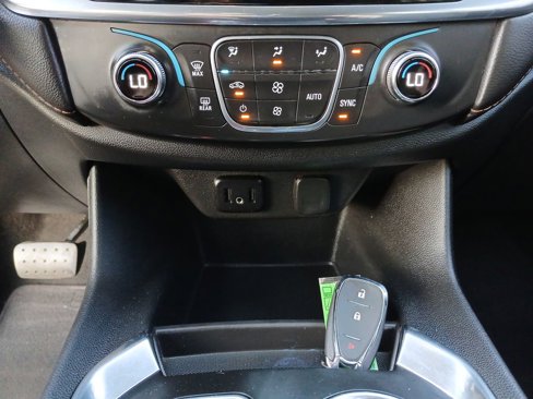 Used 2020 Chevrolet Traverse LS image 36