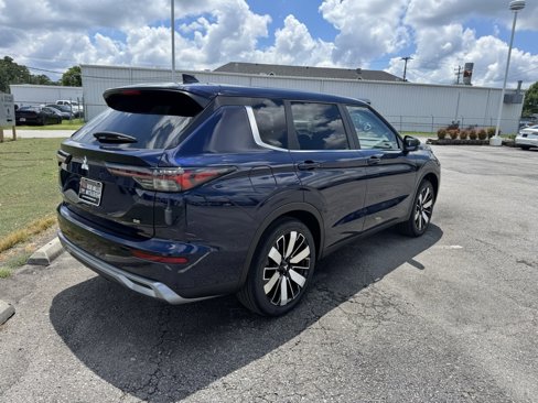 New 2025 Mitsubishi Outlander SE image 7