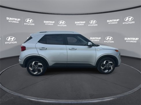 Certified 2022 Hyundai Venue SEL w/ Cargo Package image 22