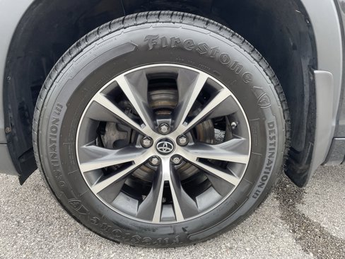 Used 2016 Toyota Highlander XLE image 20