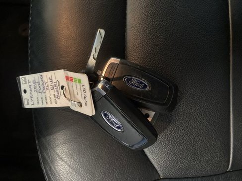 Used 2018 Ford Explorer XLT w/ Equipment Group 202A image 26