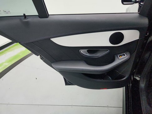 Used 2016 Mercedes-Benz C 300 Sedan image 23