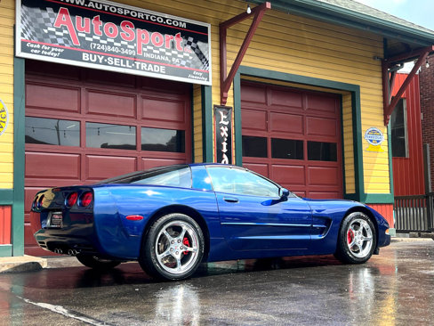Used 2004 Chevrolet Corvette Coupe w/ Preferred Equipment Group image 4