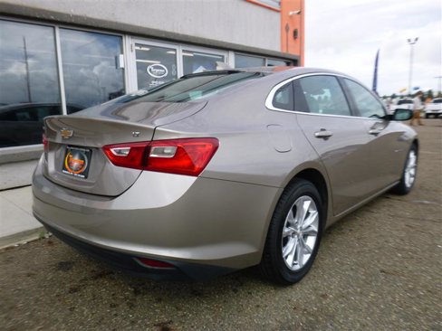 Used 2023 Chevrolet Malibu LT image 3