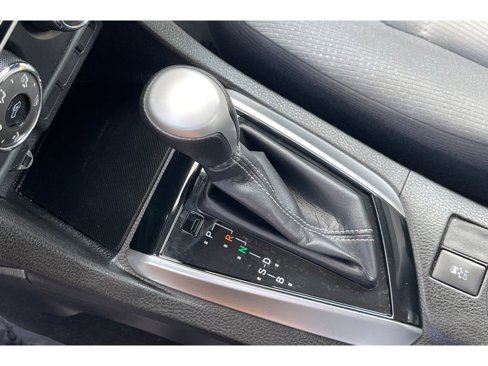 Used 2017 Toyota Corolla L image 30