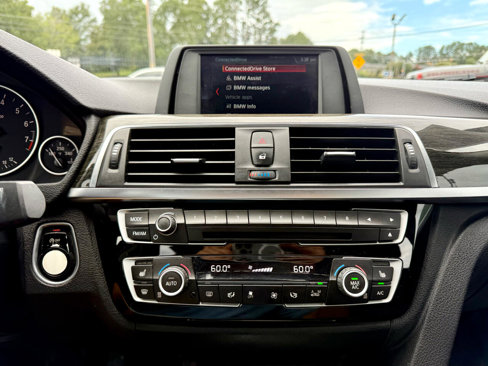 Used 2018 BMW 320i Sedan image 17