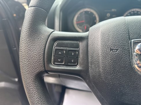 Used 2017 RAM 1500 Express image 18