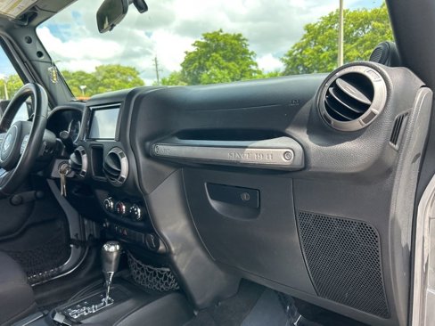 Used 2014 Jeep Wrangler Sport w/ Connectivity Group image 21