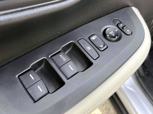 Certified 2023 Honda HR-V LX image 16