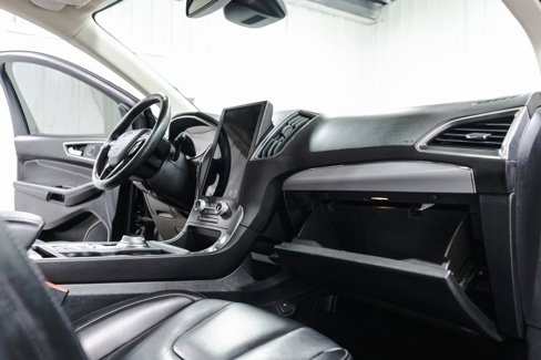 Used 2021 Ford Edge Titanium image 39