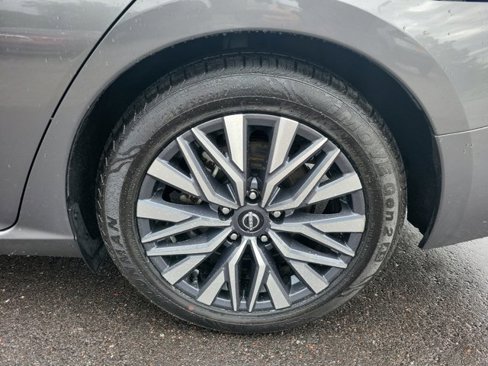 Used 2024 Nissan Altima 2.5 SV image 27