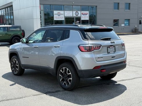 Used 2019 Jeep Compass Trailhawk image 5