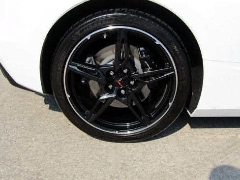 Used 2023 Chevrolet Corvette Stingray Preferred Cpe w/ Z51 Performance Package image 25