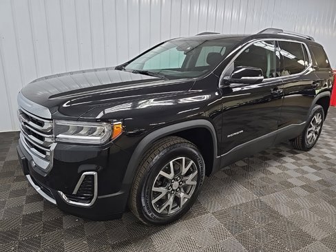 Used 2023 GMC Acadia SLE w/ Driver Convenience Package image 8