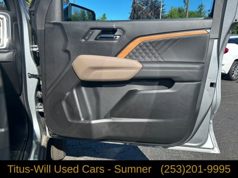 Used 2024 GMC Canyon Denali image 25