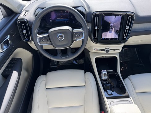 Certified 2024 Volvo XC40 B5 Plus image 13