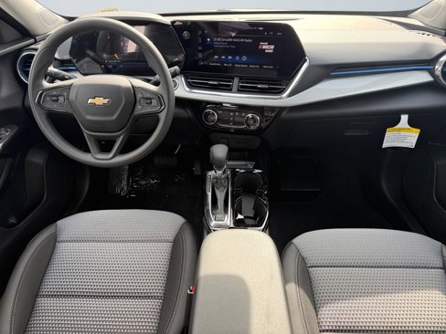 New 2025 Chevrolet Trax LT image 10