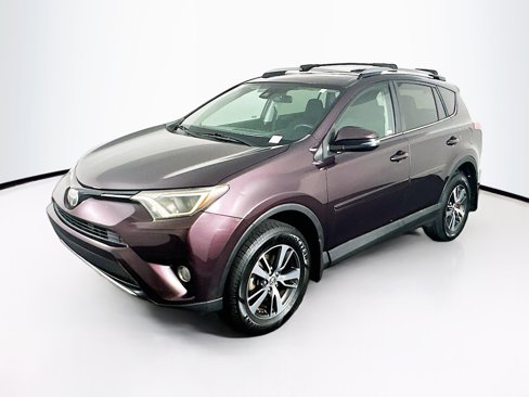 Used 2017 Toyota RAV4 XLE image 3
