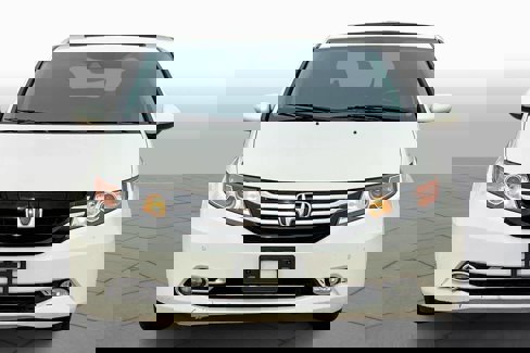 Used 2015 Honda Odyssey Touring Elite image 3