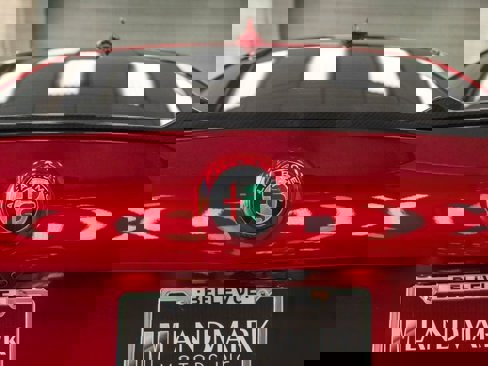 Used 2017 Alfa Romeo Giulia Quadrifoglio image 43