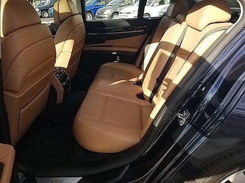 Used 2011 BMW 750i xDrive image 29