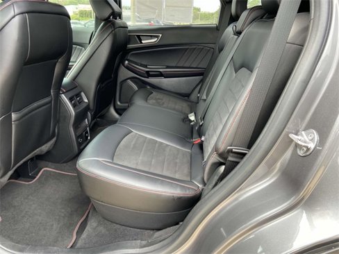 Used 2022 Ford Edge ST-Line image 9