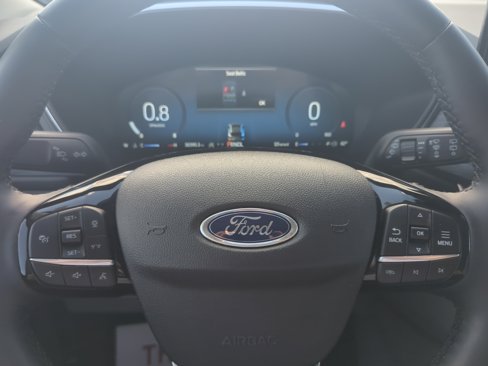 Used 2023 Ford Escape Platinum image 18