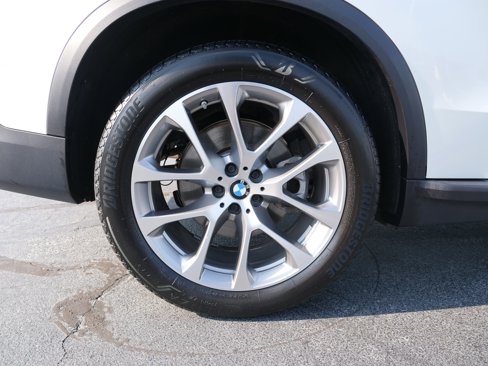 Used 2024 BMW X5 sDrive40i image 11