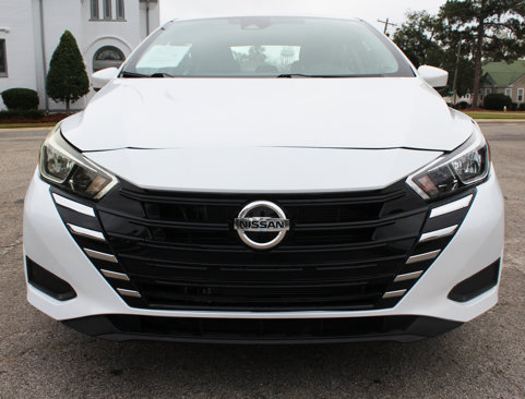 Used 2023 Nissan Versa SV w/ Trunk Package image 10