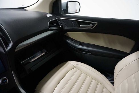 Used 2023 Ford Edge SEL image 18