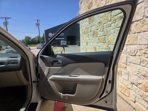 Used 2012 Ford Fusion SEL image 8