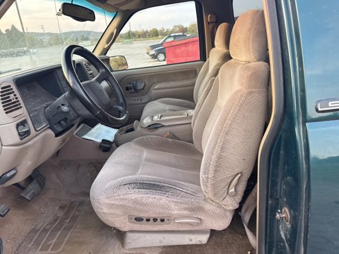 Used 1998 Chevrolet Tahoe 4WD 2-Door w/ Preferred Equipment Group 2 image 27