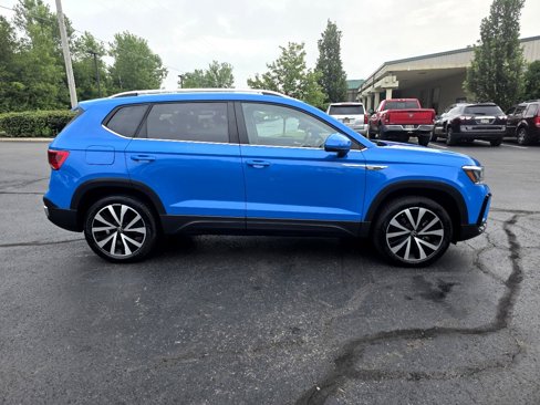 Used 2022 Volkswagen Taos SE image 10