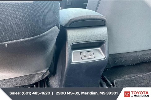 Used 2023 Toyota Corolla LE image 24