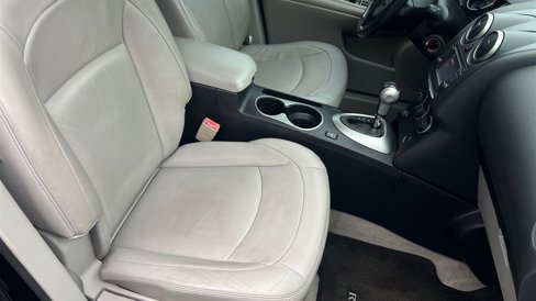 Used 2011 Nissan Rogue SV w/ SL Pkg image 40