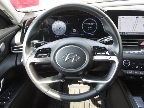Used 2023 Hyundai Elantra Limited image 22