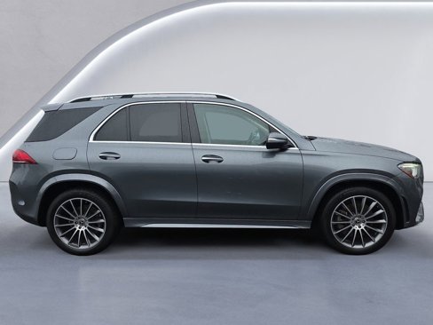 Used 2021 Mercedes-Benz GLE 450 4MATIC image 3