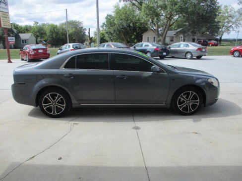 Used 2008 Chevrolet Malibu LT w/ Power Convenience Package image 2