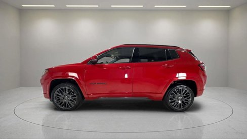 Used 2022 Jeep Compass Limited image 16