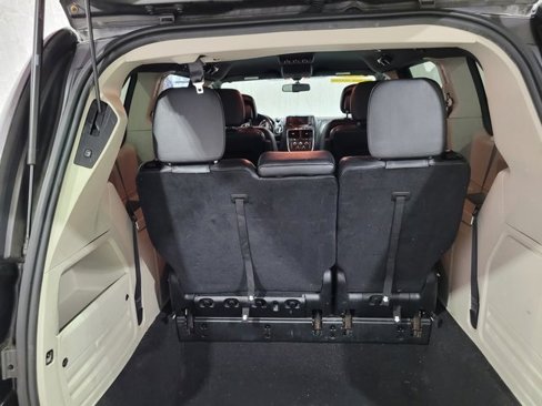 Used 2017 Dodge Grand Caravan SXT image 49