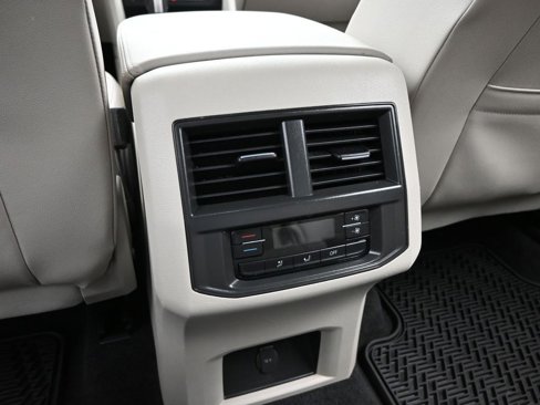 Used 2022 Volkswagen Atlas SE image 25