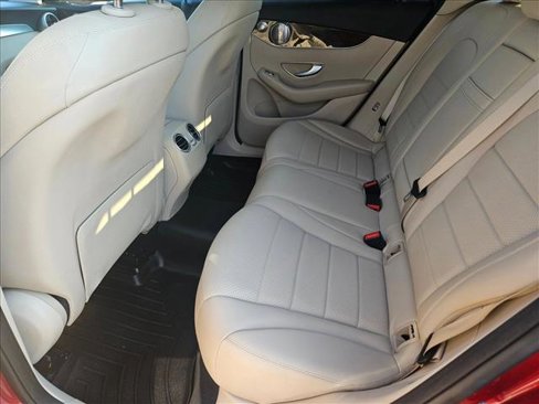 Used 2017 Mercedes-Benz GLC 300 4MATIC image 17